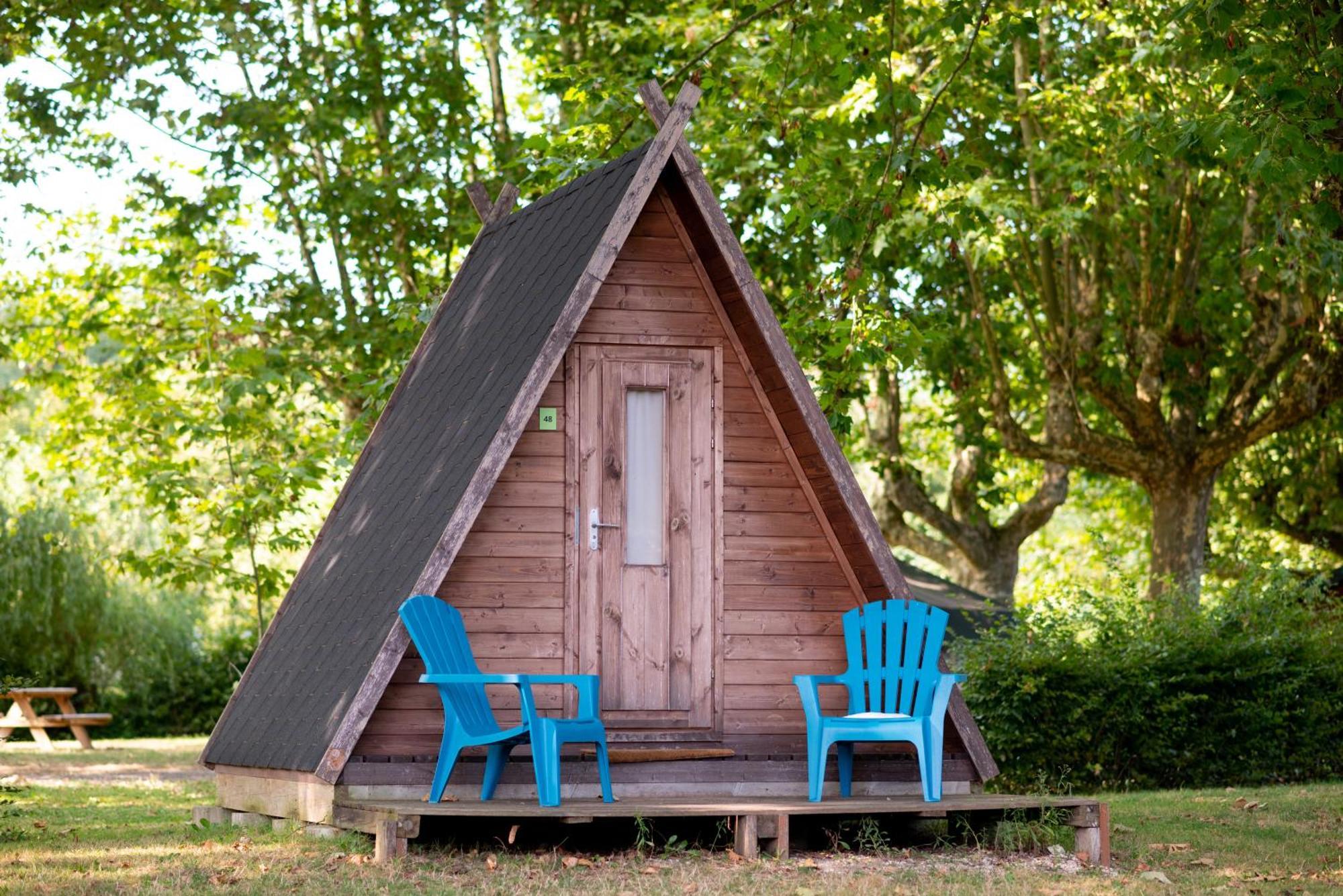 Camping De Thoissey *** Exteriör bild